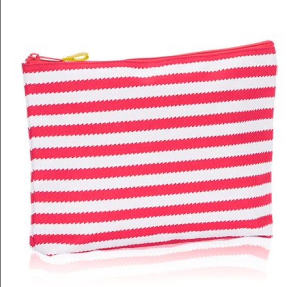 NIP New Thirty-One Zipper Pouch in Red Wave